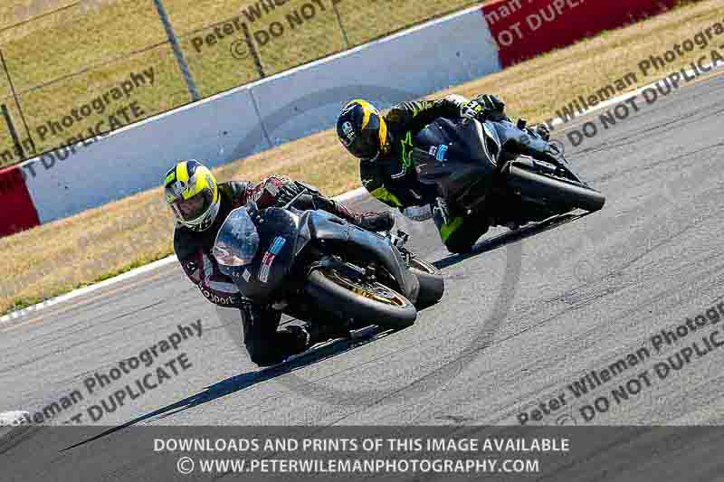 donington no limits trackday;donington park photographs;donington trackday photographs;no limits trackdays;peter wileman photography;trackday digital images;trackday photos